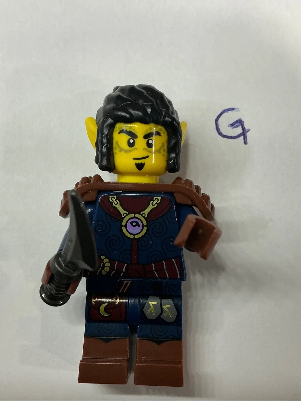 Gith Warlock  minifigure from the LEGO Dungeons & Dragons Series